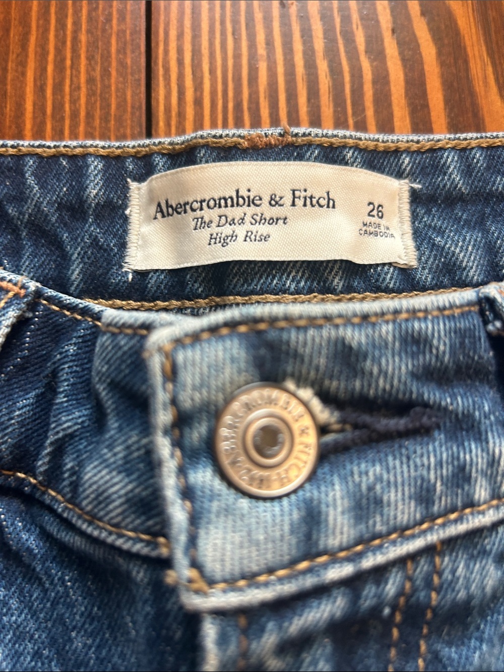 Abercrombie & Fitch Blue Denim High-Rise Women's Shorts - Picture 2 of 4